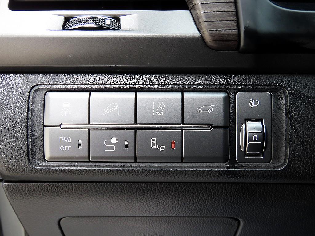 KGM Rexton — photo 12
