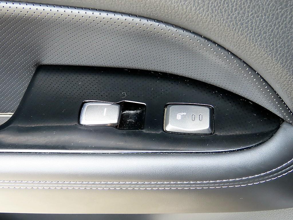 KGM Rexton — photo 16