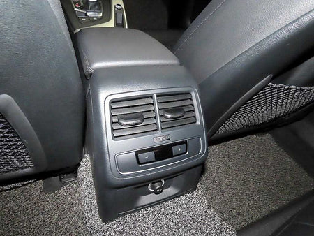 Audi A4 — photo 17