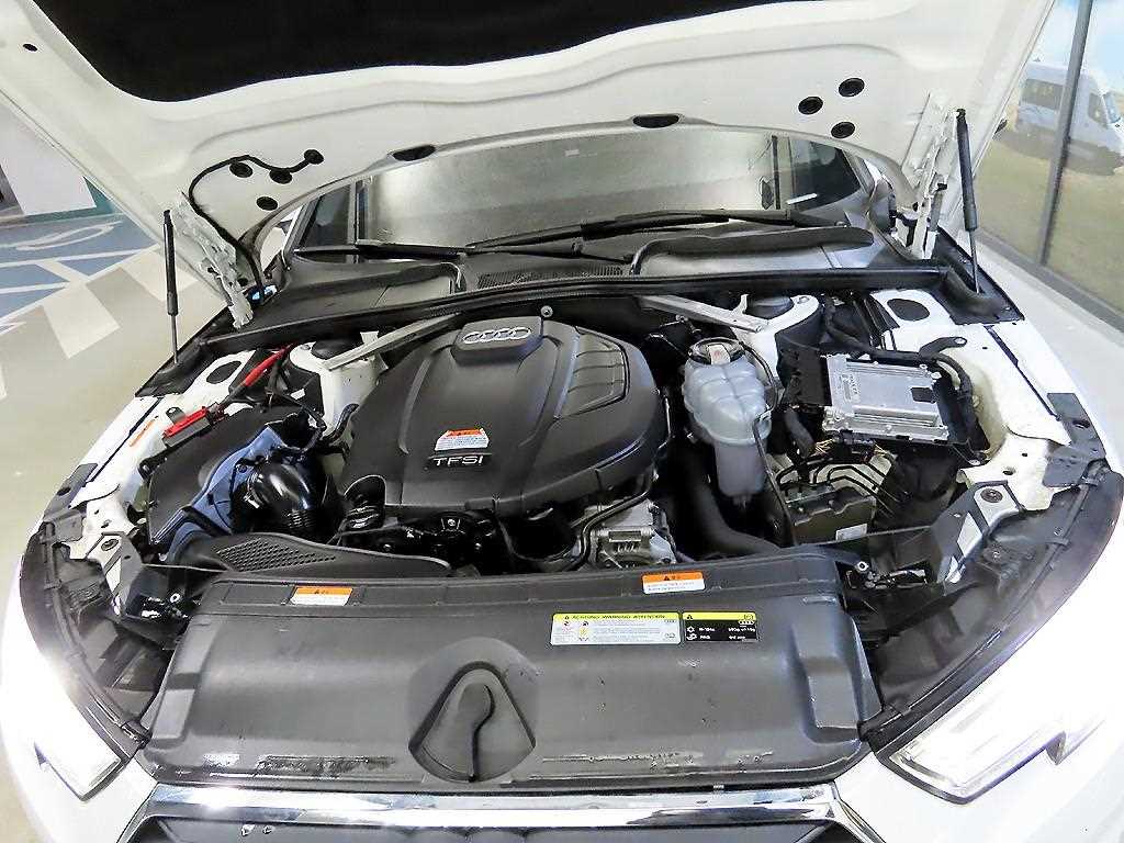 Audi A4 — photo 19