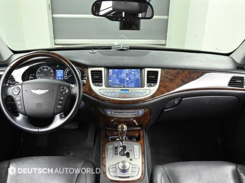 Hyundai Genesis — photo 07