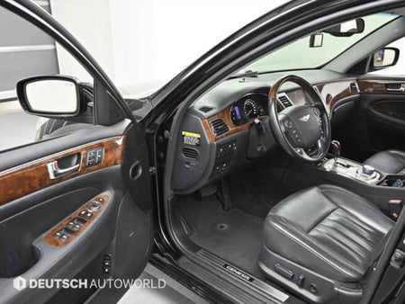 Hyundai Genesis — photo 11