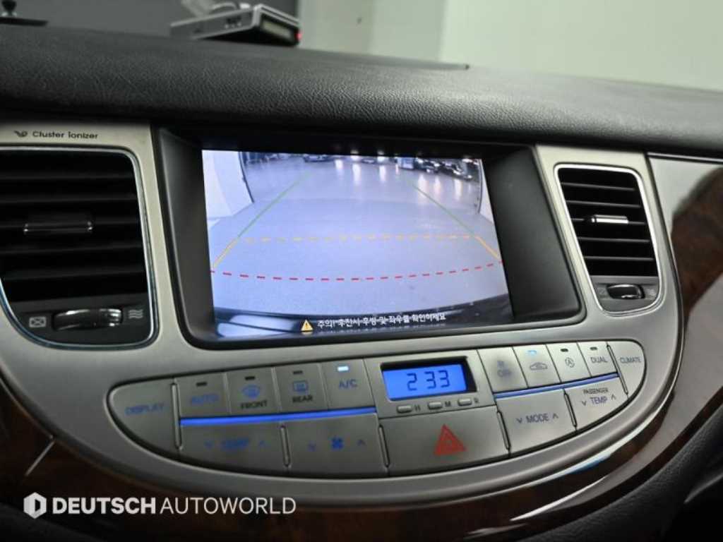 Hyundai Genesis — photo 15