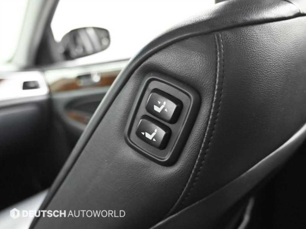 Hyundai Genesis — photo 18