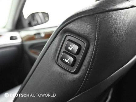 Hyundai Genesis — photo 18