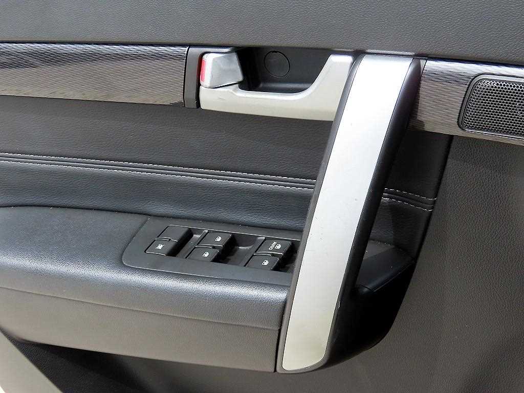 CHEVROLET Captiva — photo 11