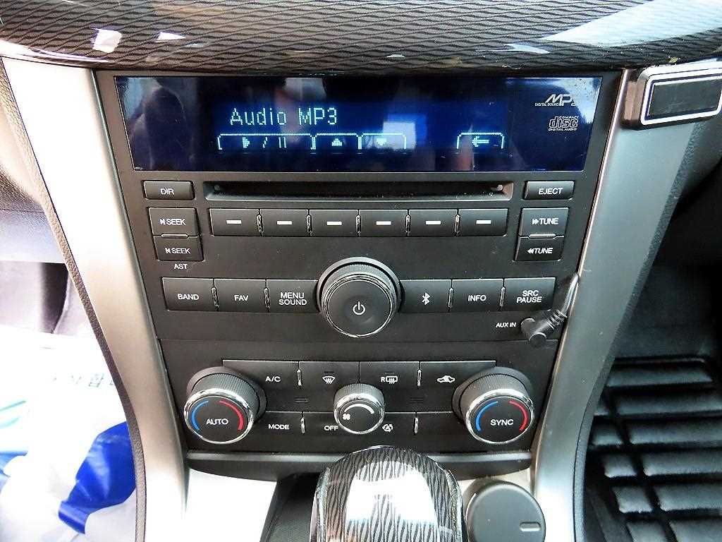 CHEVROLET Captiva — photo 12