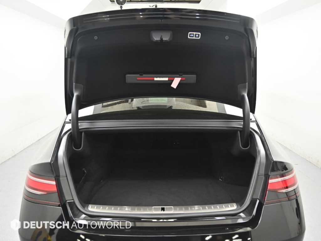 Genesis G90 — photo 19