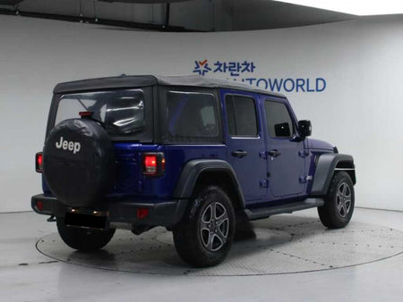 Jeep Wrangler — photo 02