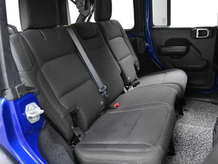 Jeep Wrangler — photo 12
