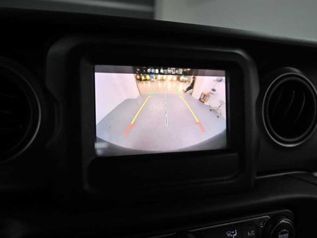 Jeep Wrangler — photo 15