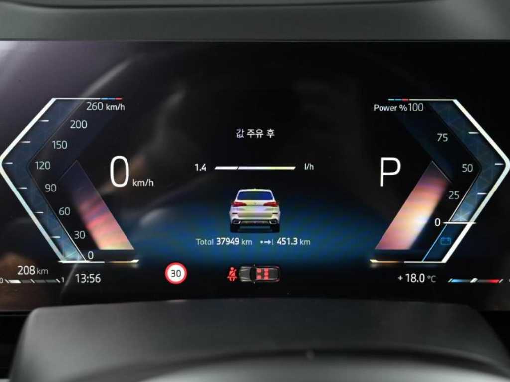 BMW X5 — photo 08
