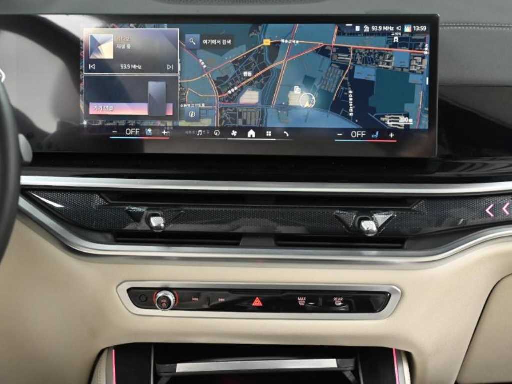 BMW X5 — photo 14
