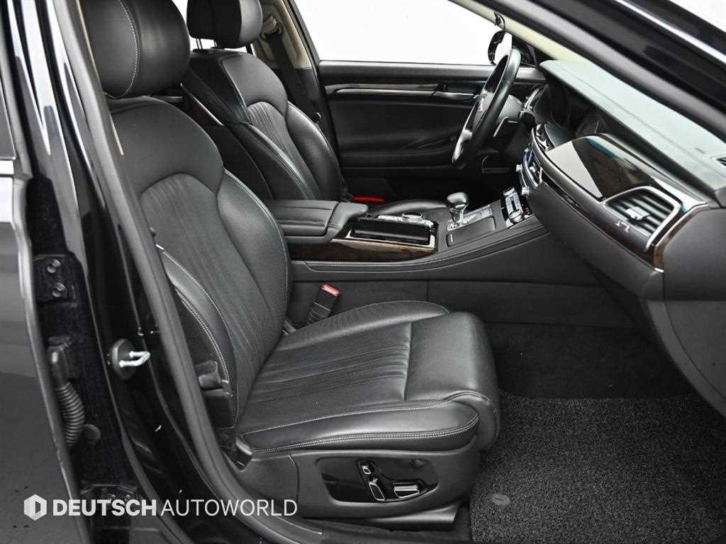 Genesis G90 — photo 10