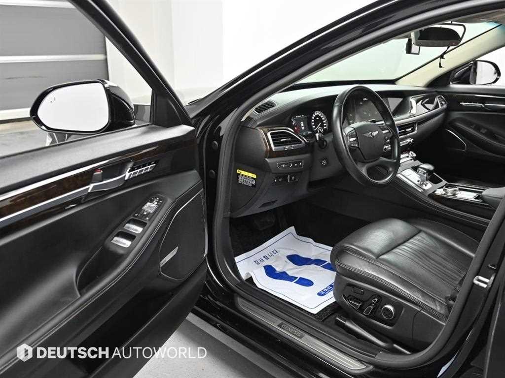Genesis G90 — photo 11