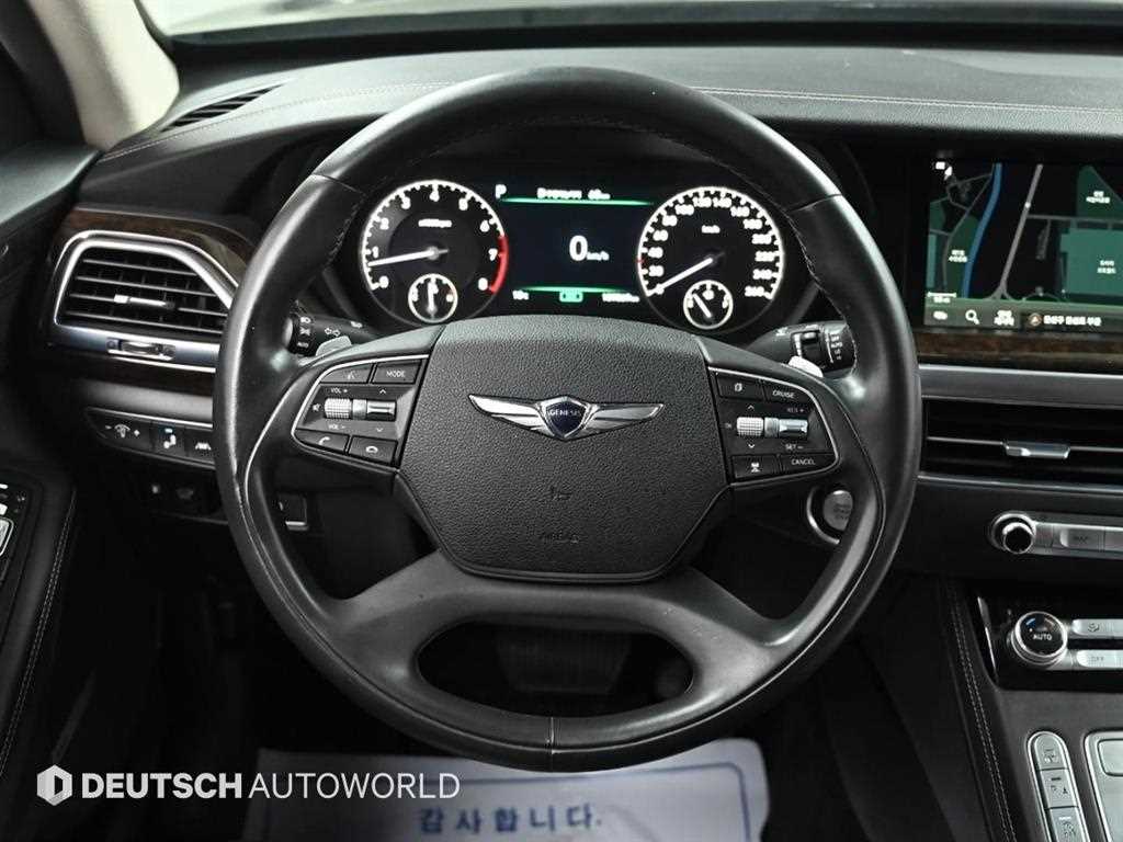 Genesis G90 — photo 13