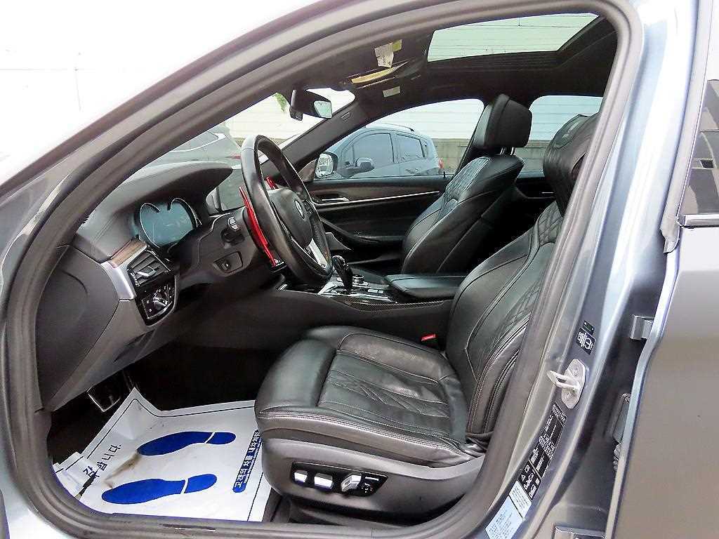 BMW 5-Series — photo 05