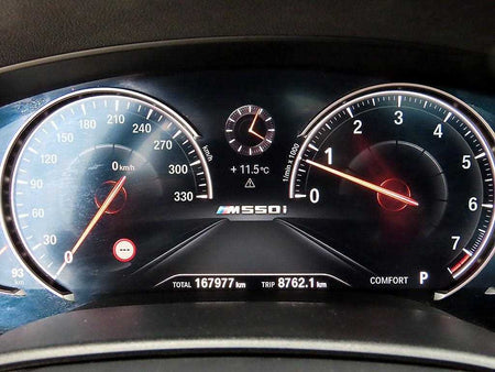 BMW 5-Series — photo 09