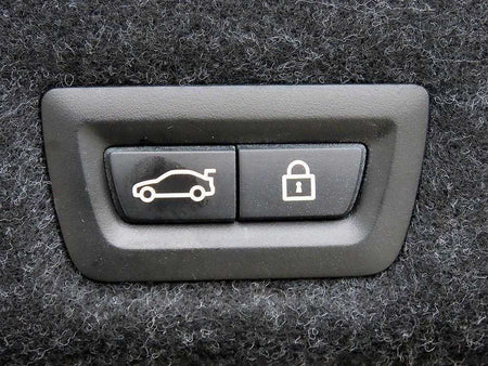 BMW 5-Series — photo 16