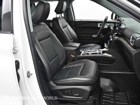 Ford Explorer — photo 10