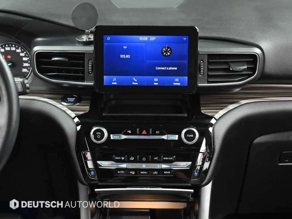 Ford Explorer — photo 14