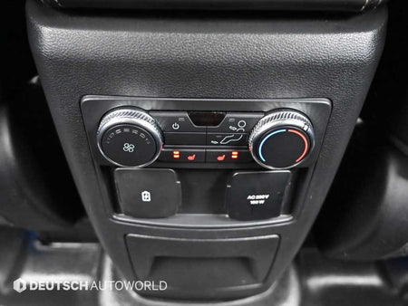 Ford Explorer — photo 16