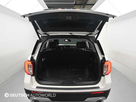 Ford Explorer — photo 19