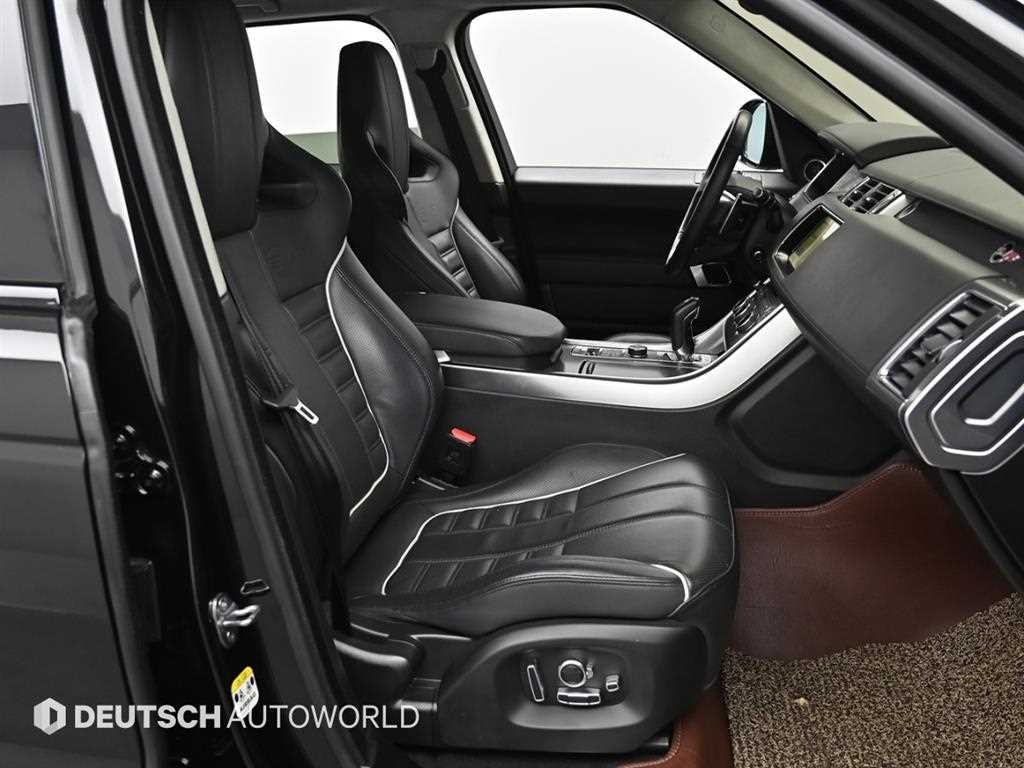 Land Rover Range Rover Sport — photo 10