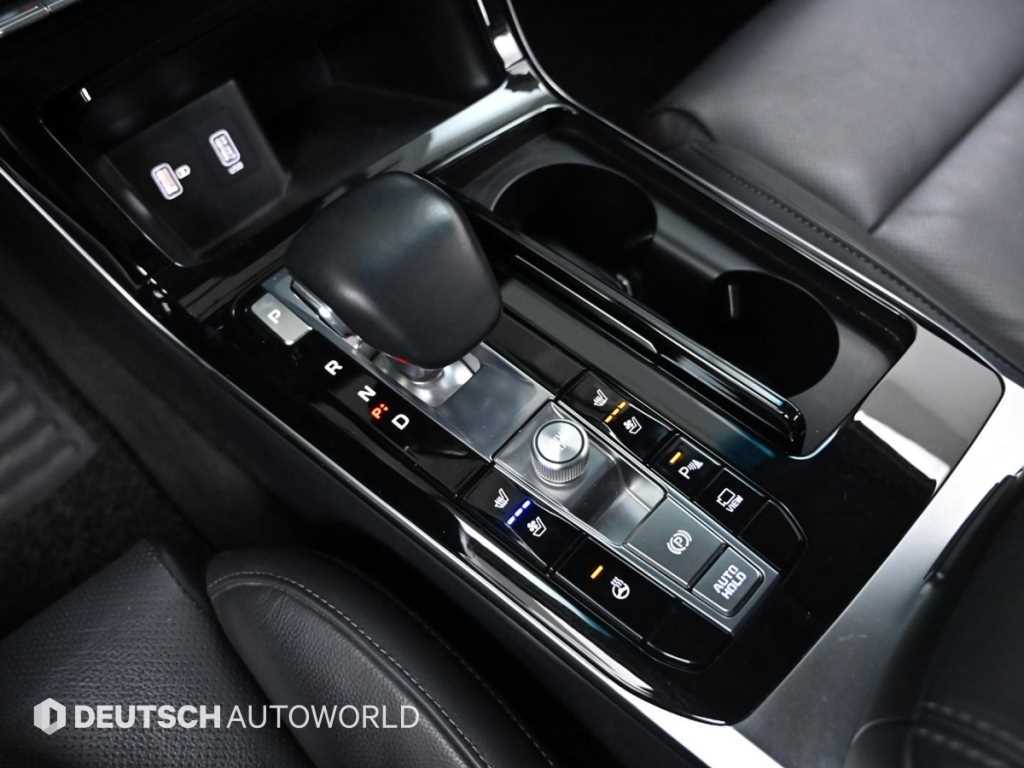 Kia K7 — photo 09