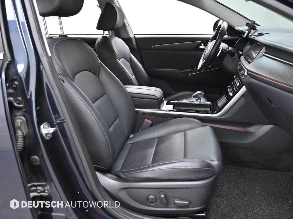 Kia K7 — photo 10