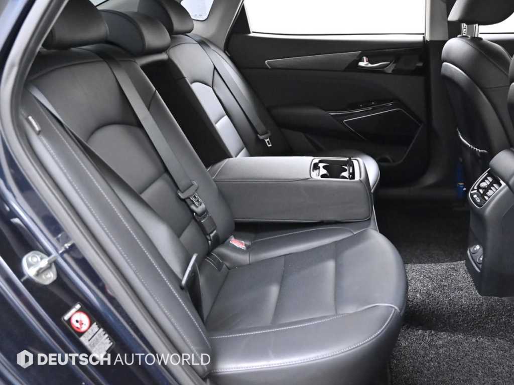Kia K7 — photo 12