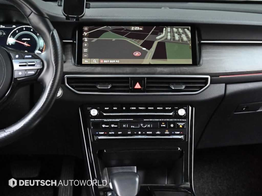 Kia K7 — photo 14