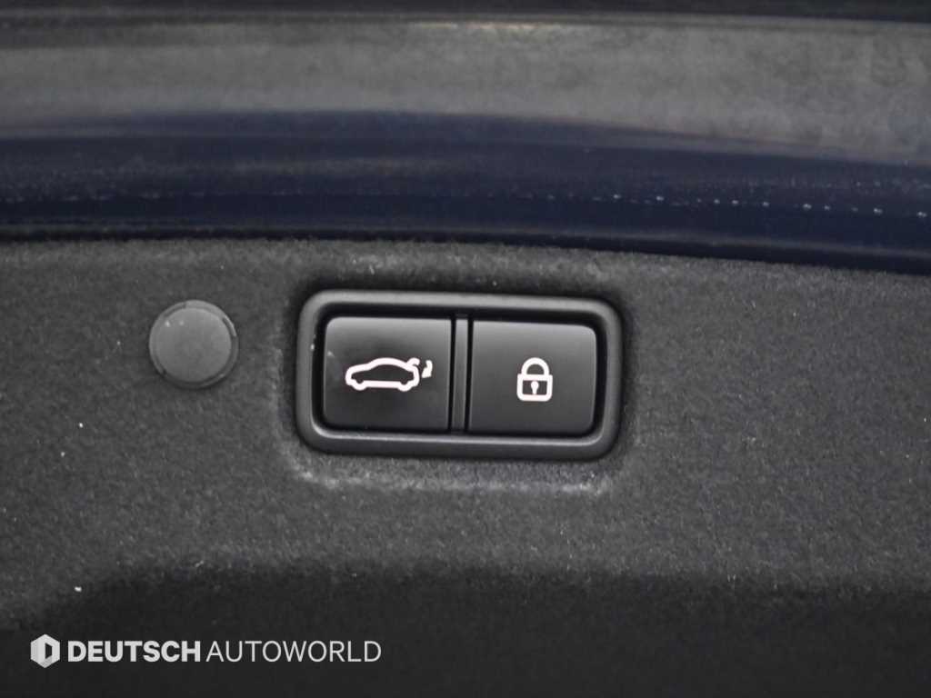 Kia K7 — photo 20