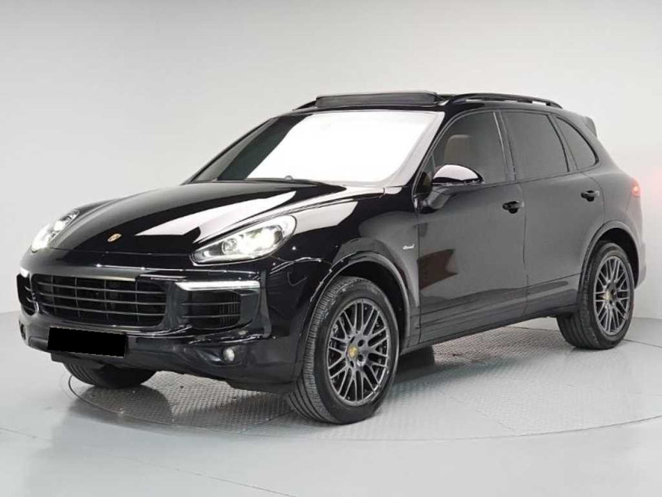 Porsche Cayenne — photo 01