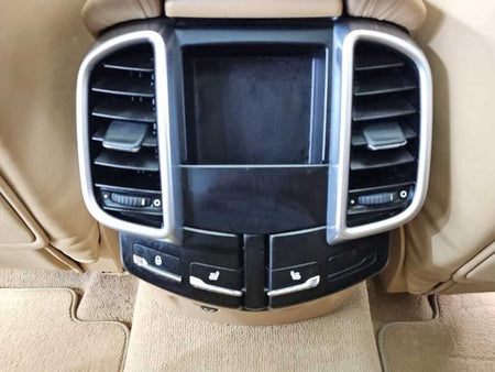 Porsche Cayenne — photo 16