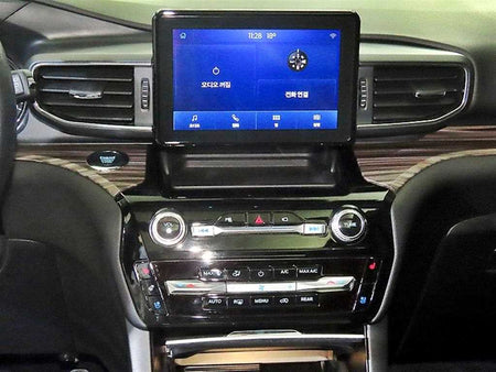 Ford Explorer — photo 11