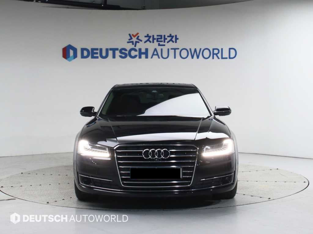 Audi A8 — photo 03