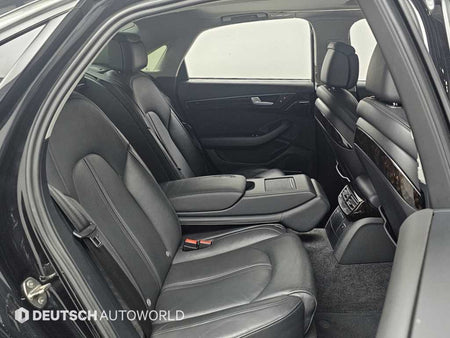 Audi A8 — photo 12