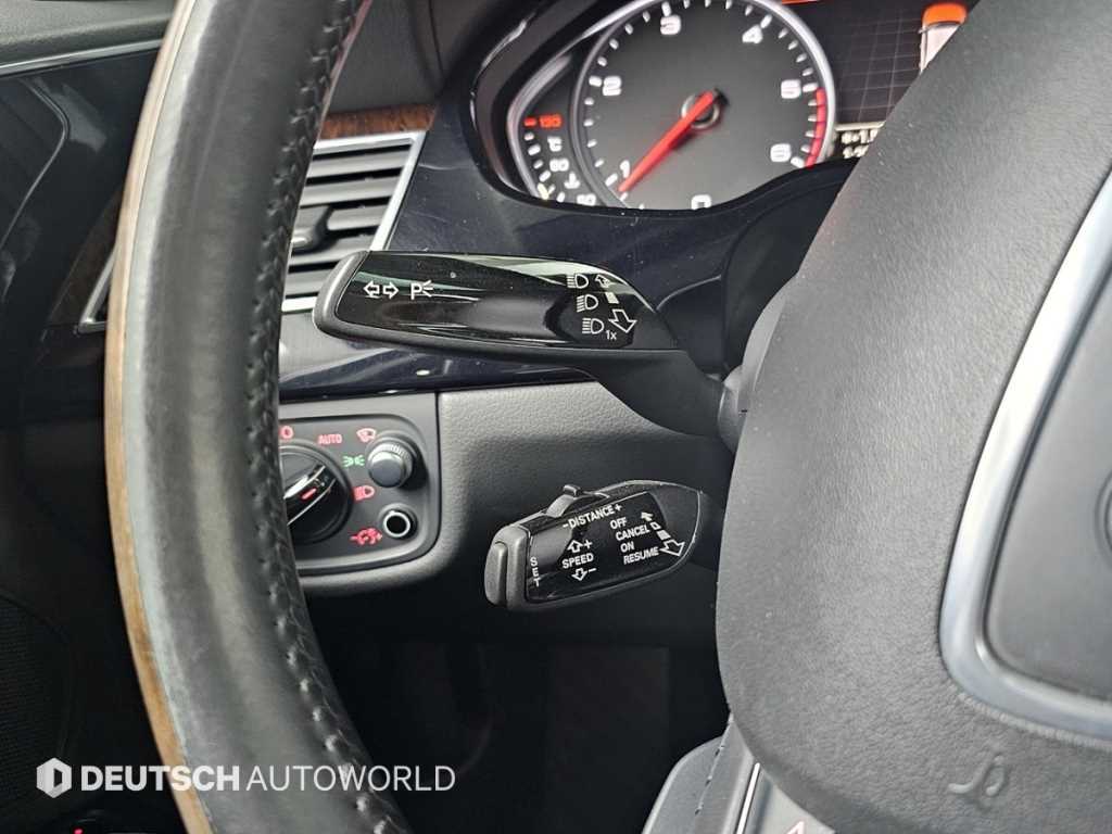 Audi A8 — photo 17