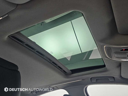 Audi A8 — photo 19