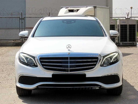 Mercedes-Benz E-Class — photo 01