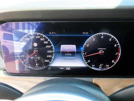 Mercedes-Benz E-Class — photo 09
