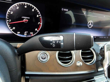 Mercedes-Benz E-Class — photo 11