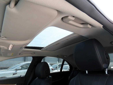 Mercedes-Benz E-Class — photo 16