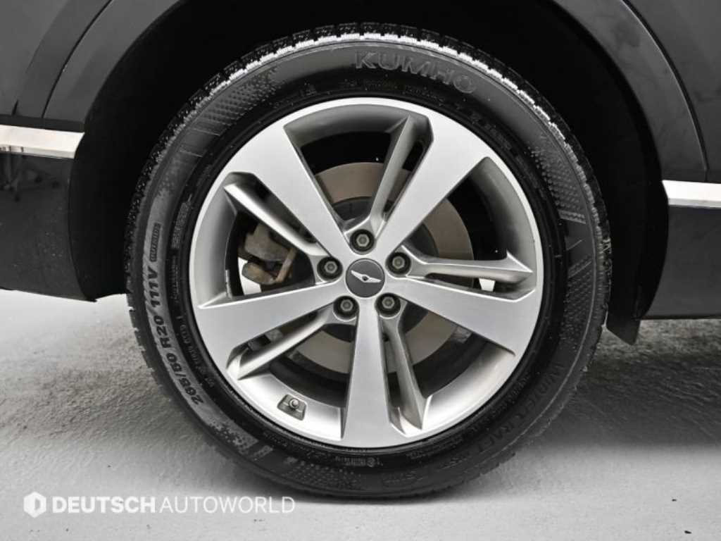 Genesis GV80 — photo 05