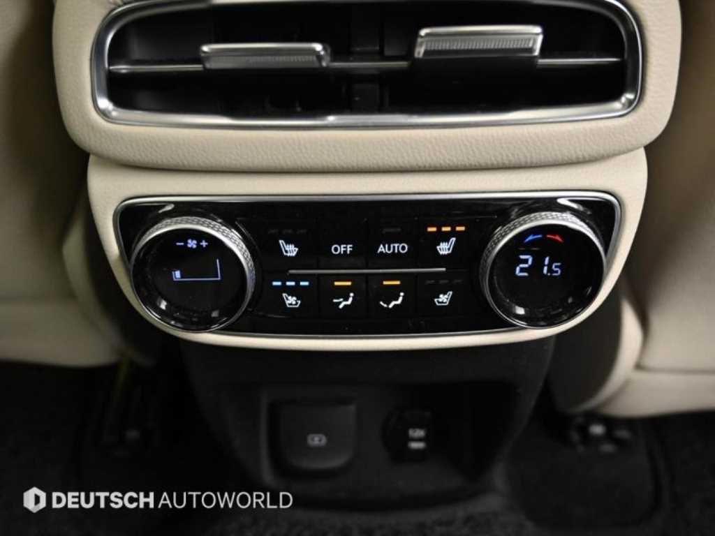Genesis GV80 — photo 16