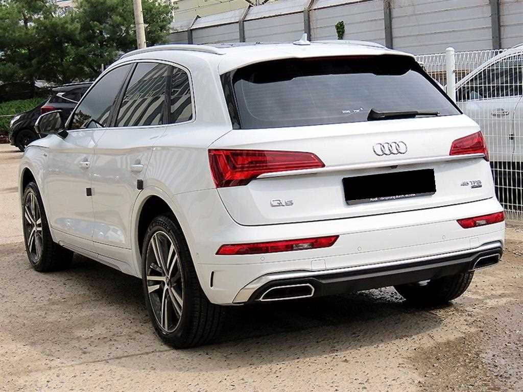 Audi Q5 — photo 03