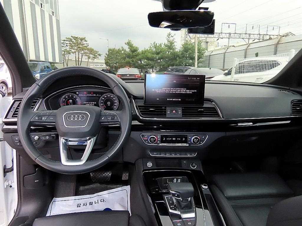 Audi Q5 — photo 07
