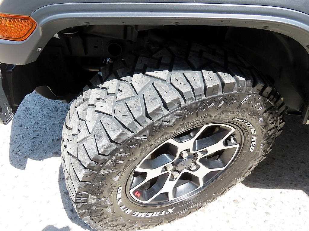 Jeep Wrangler — photo 20