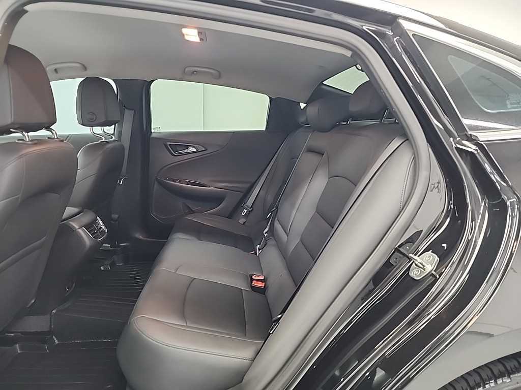 CHEVROLET Malibu — photo 12